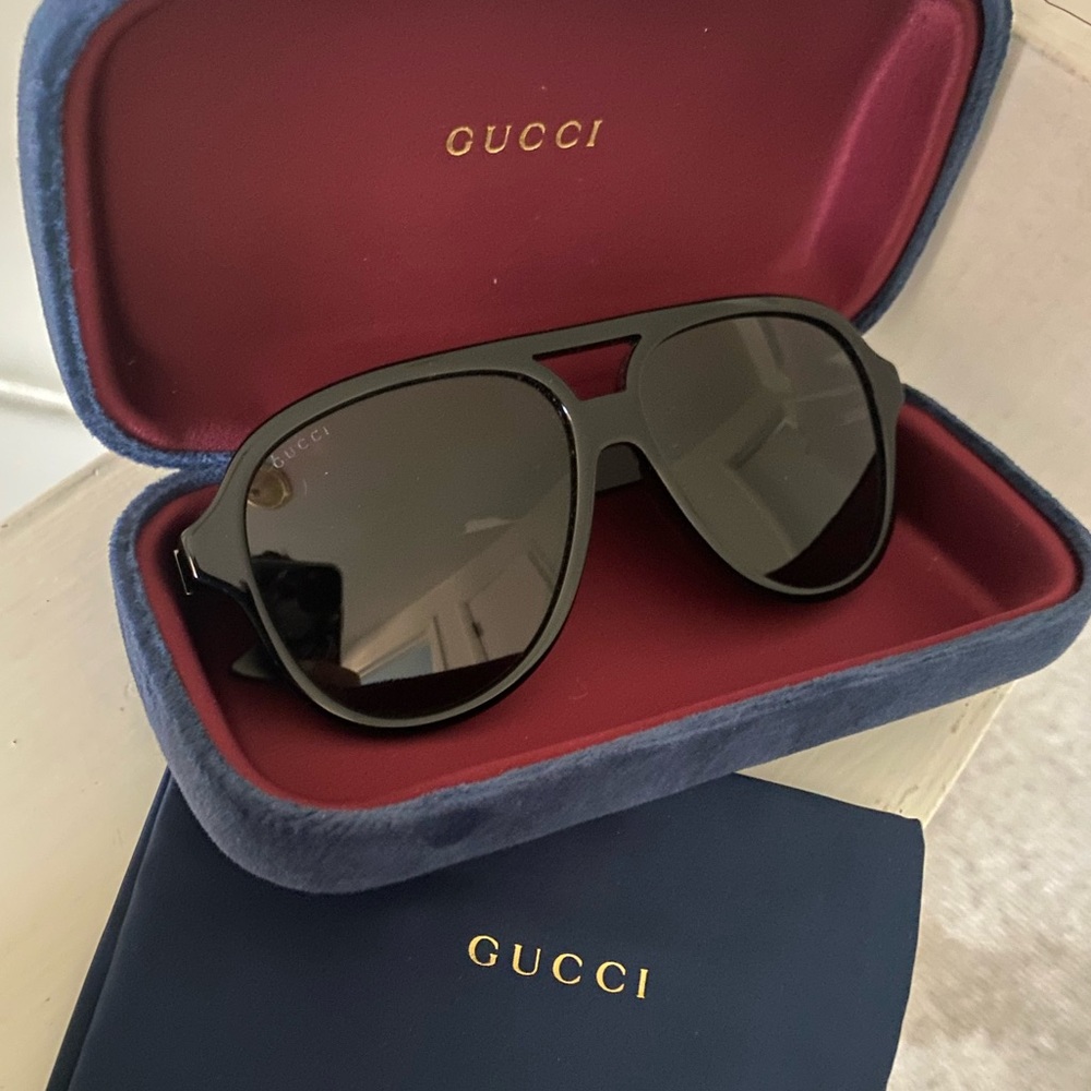 Gucci sunnies